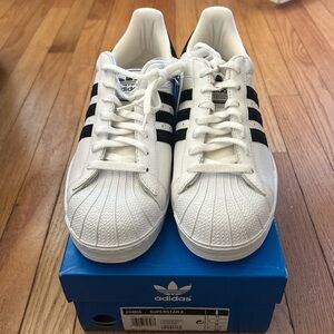 DS vintage Adidas superstars